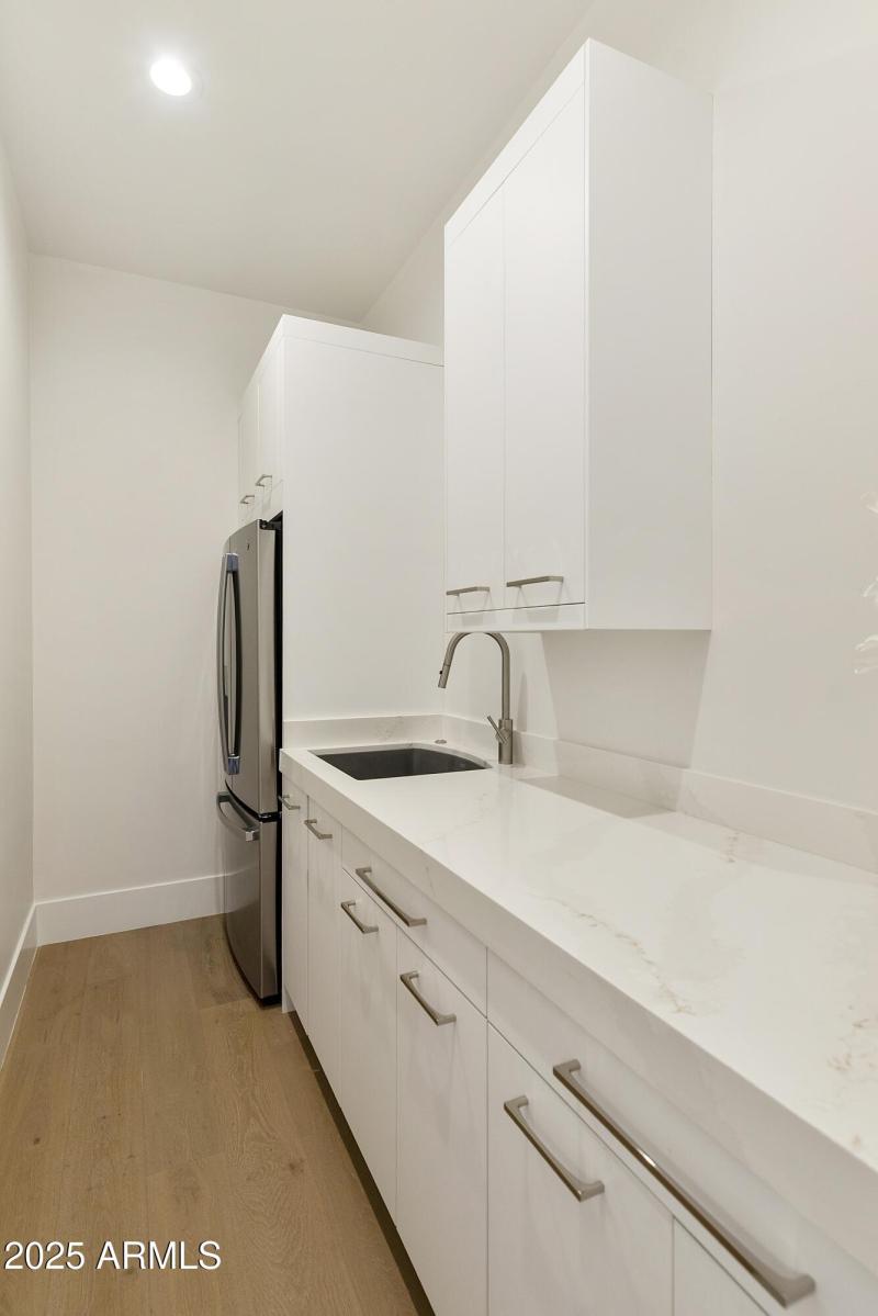 Butler’s Pantry & Storage