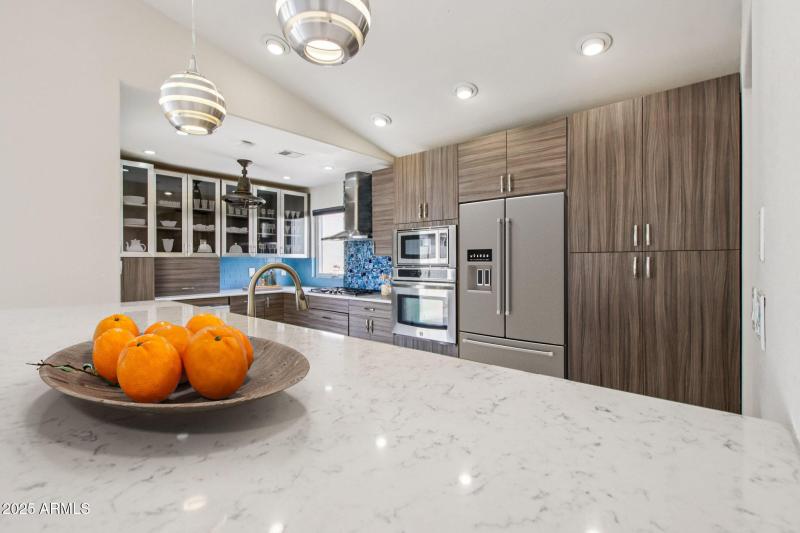 17-web-or-mls-E Cassia Way-S2608-017