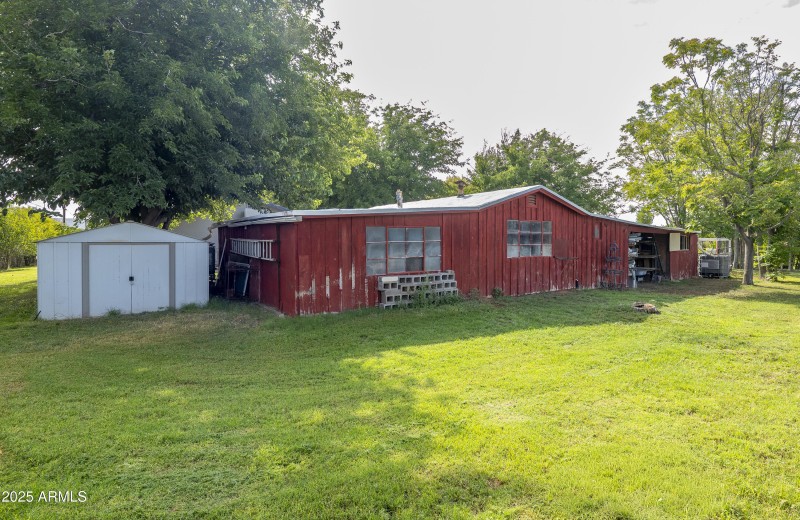 Barn