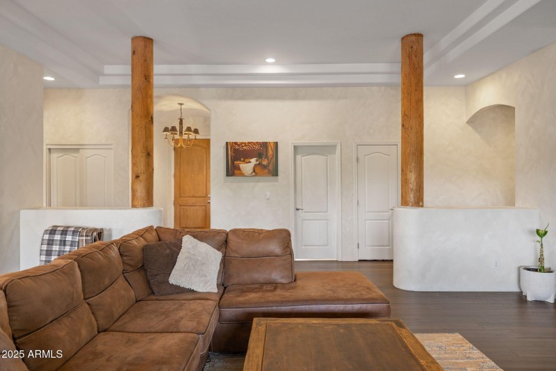 039-Living Room