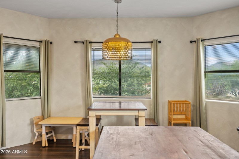 064-Dining Room