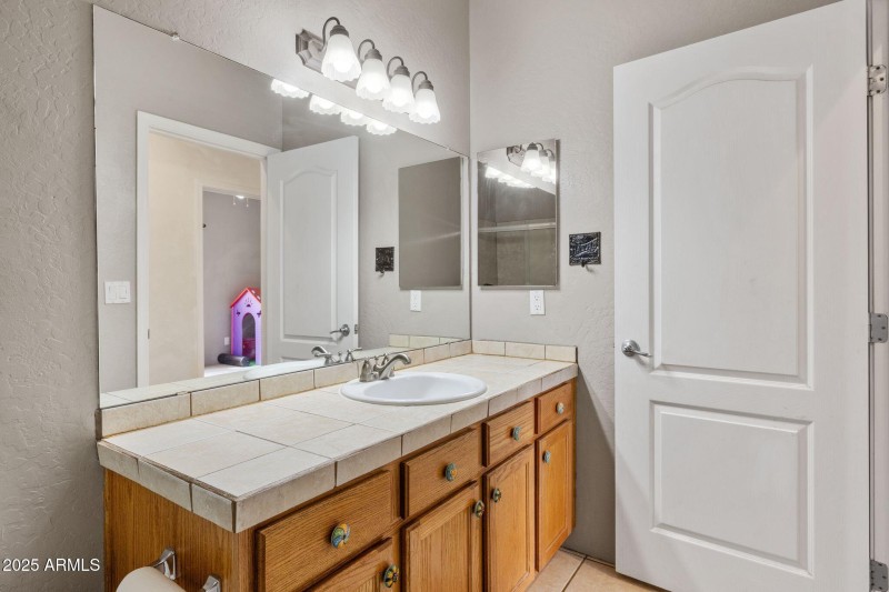089-Bathroom #1