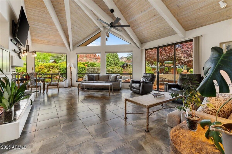 07-Living Room