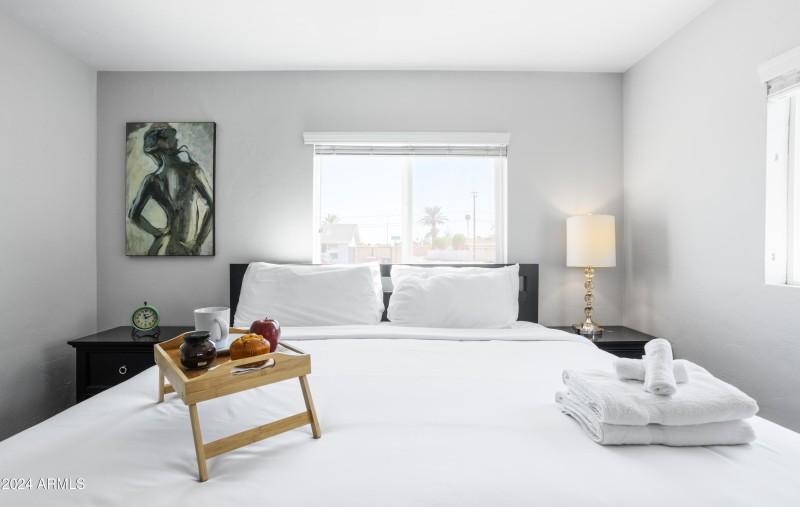 PropertyImageCo_7702EVerdeLn_WEB9