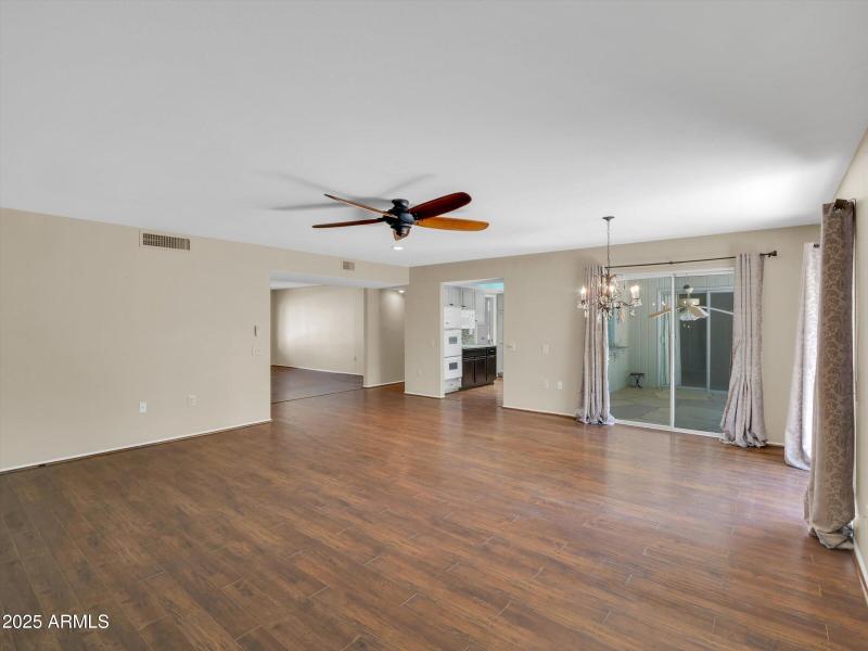 12-10825 W Caron Dr-8