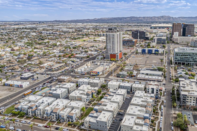 3-web-or-mls-Portland St Aerial-3