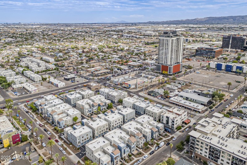 4-web-or-mls-Portland St Aerial-4