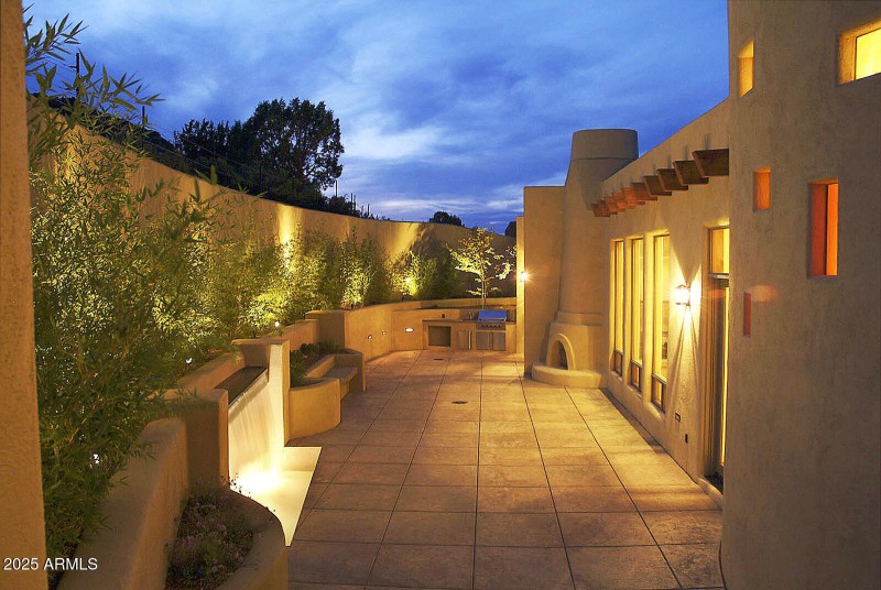 31-Backyard1