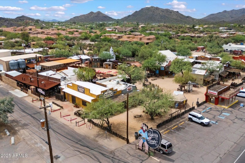 Frontier Town