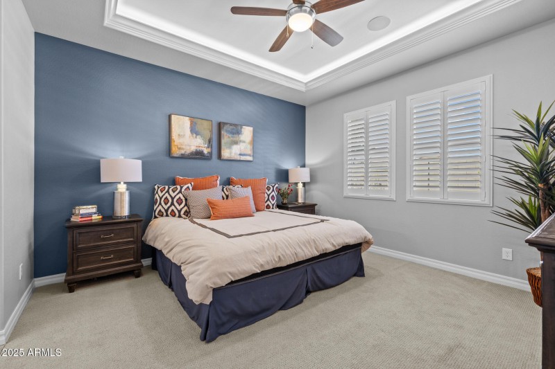 22)MASTER BED DOWN