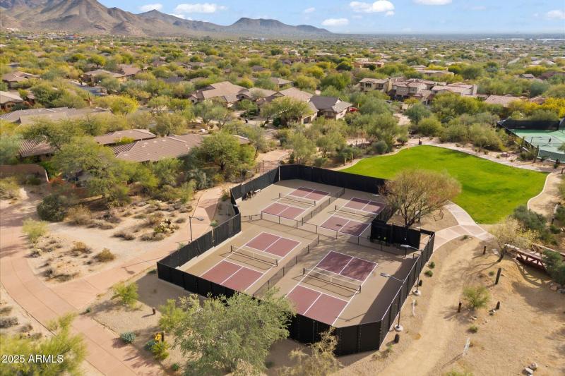 Community Pickleball Courts
