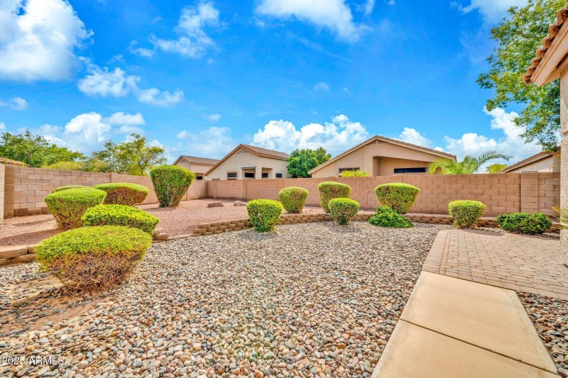 14617 N 87th Dr-30