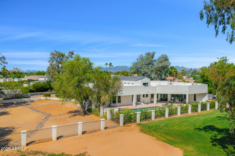 47oversized backyard property_aerial
