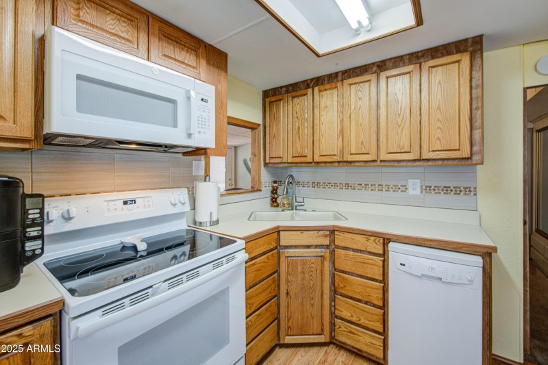 Kitchen 7