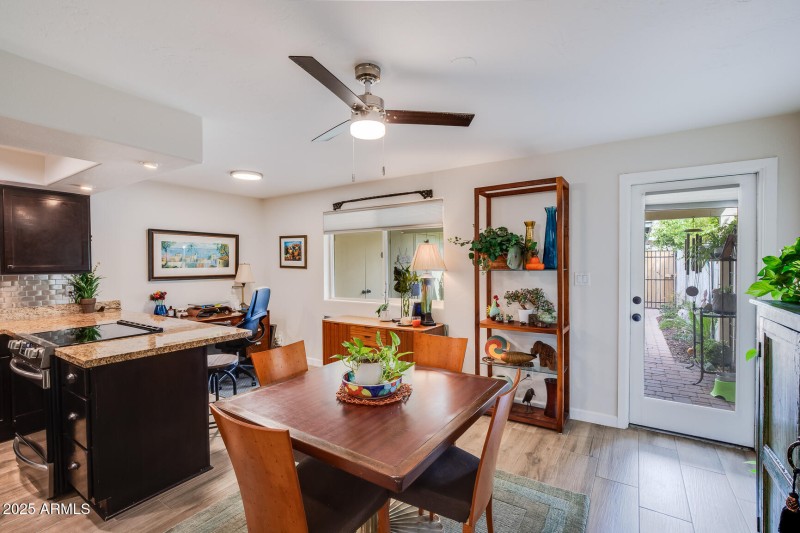 Dining & Kitchen