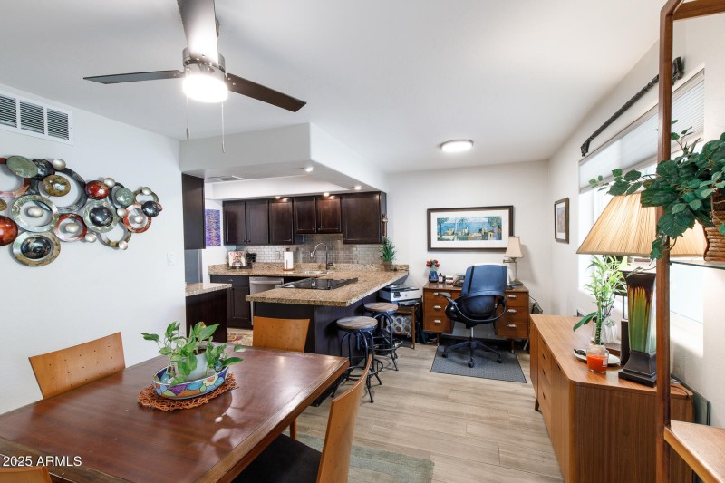 Dining & Kitchen