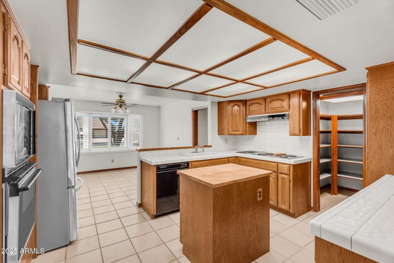 Kitchen with Island & Walk-in Pantry