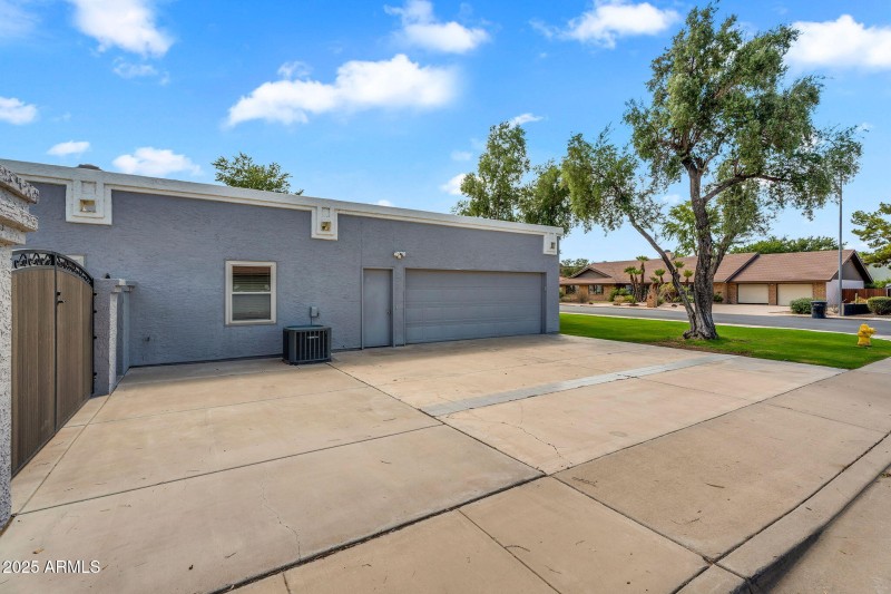 Oversized 2-Car Garage + Private Dog Run