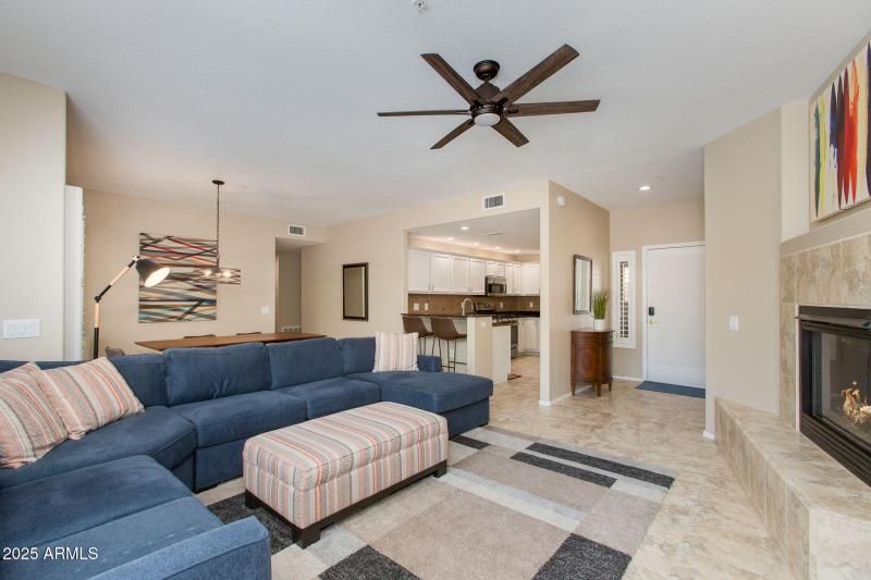 Open Living Room/Familly Room