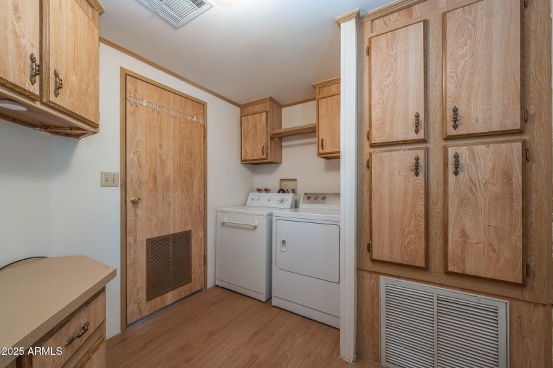 Washer/Dryer Remain