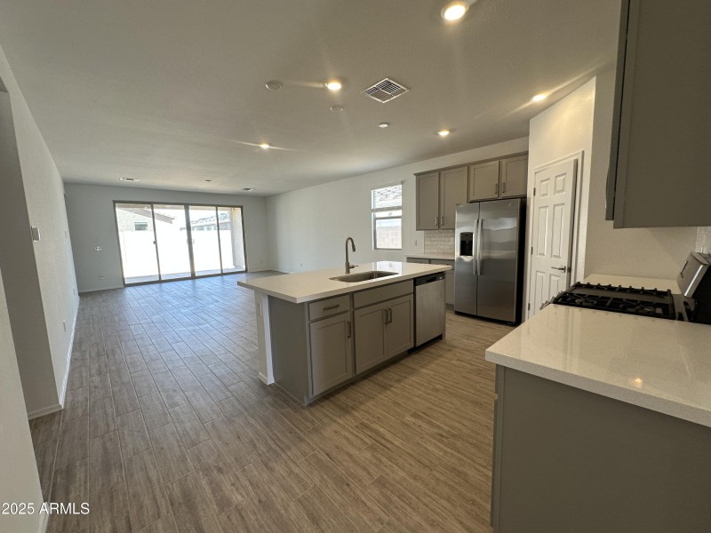 0010- Kitchen