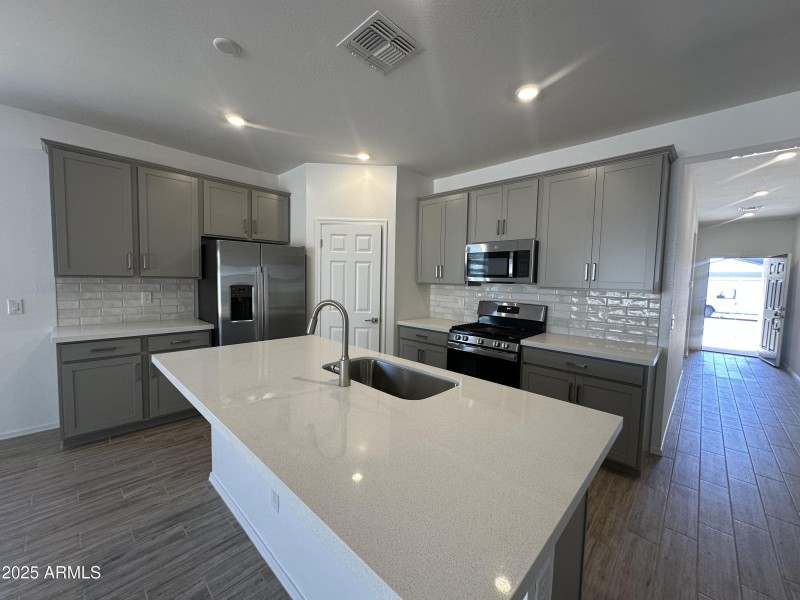 0014- kitchen