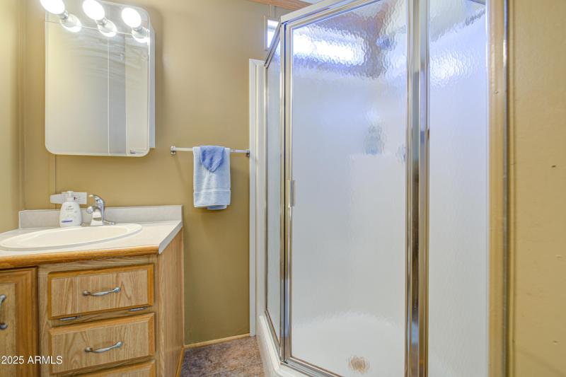 Bathroom-pic 3