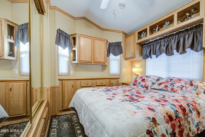 Bedroom-pic 1