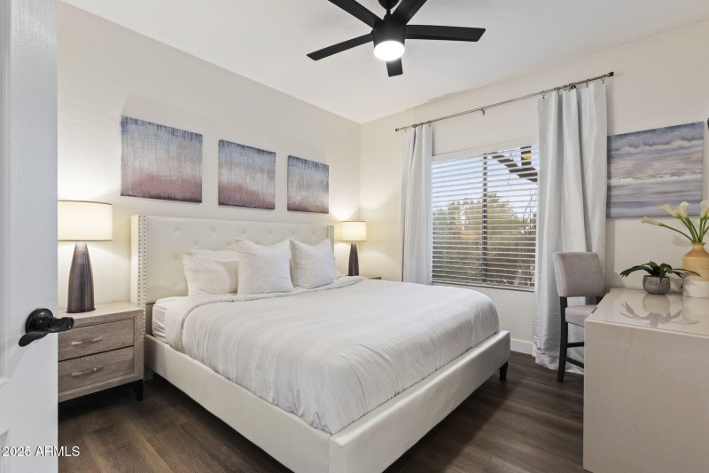 2nd bedroom