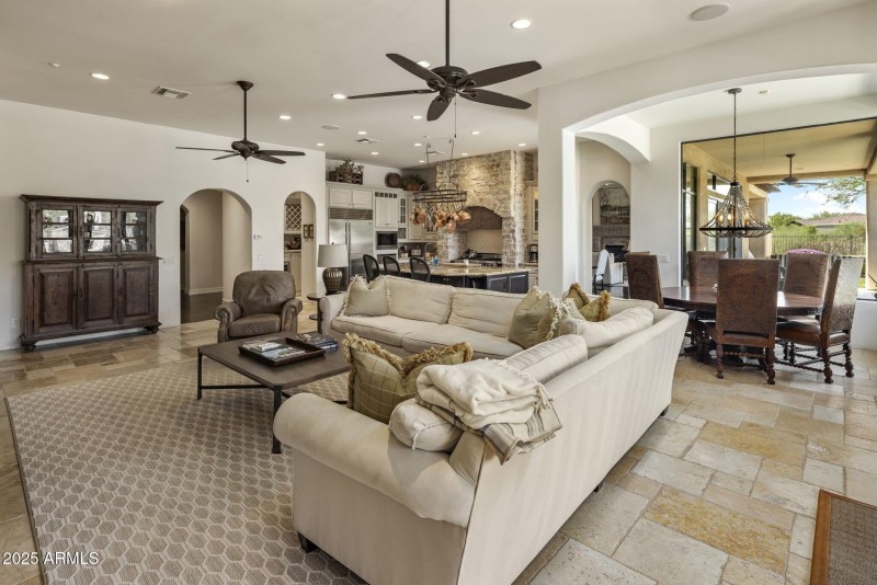 017_Living Room to Kitchen 2