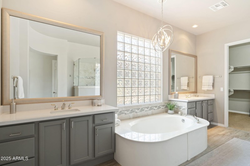 Primary bath
