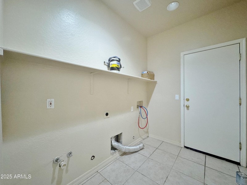 Indoor utility room