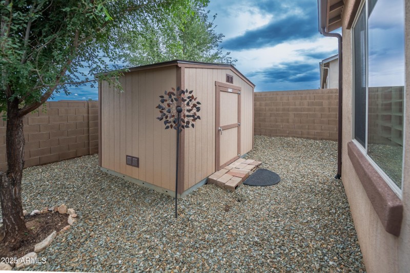 Shed