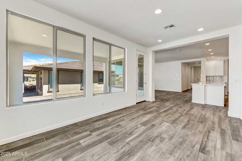 013_Dining Room
