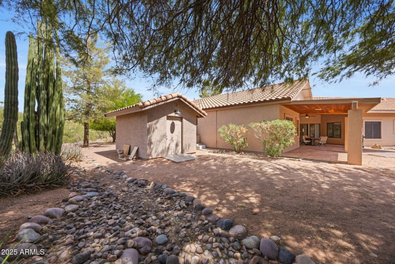37-web-or-mls-11220-n-woodpecker-bay