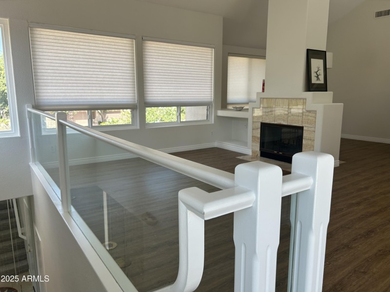 CUSTOM GLASS RAILINGS