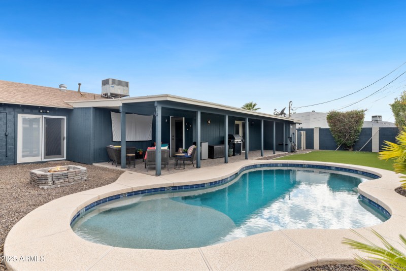 8716 E Coronado Rd-41