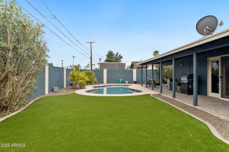 8716 E Coronado Rd-43