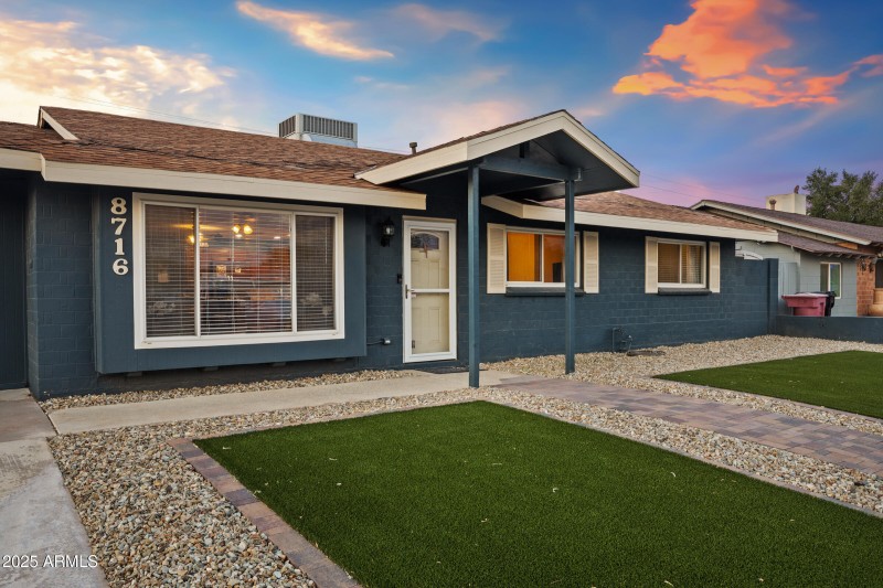 8716 E Coronado Rd-50