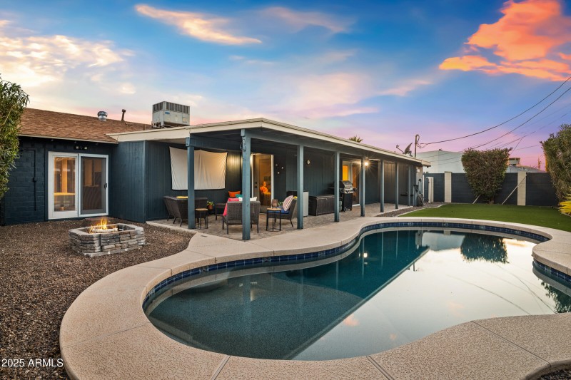 8716 E Coronado Rd-51