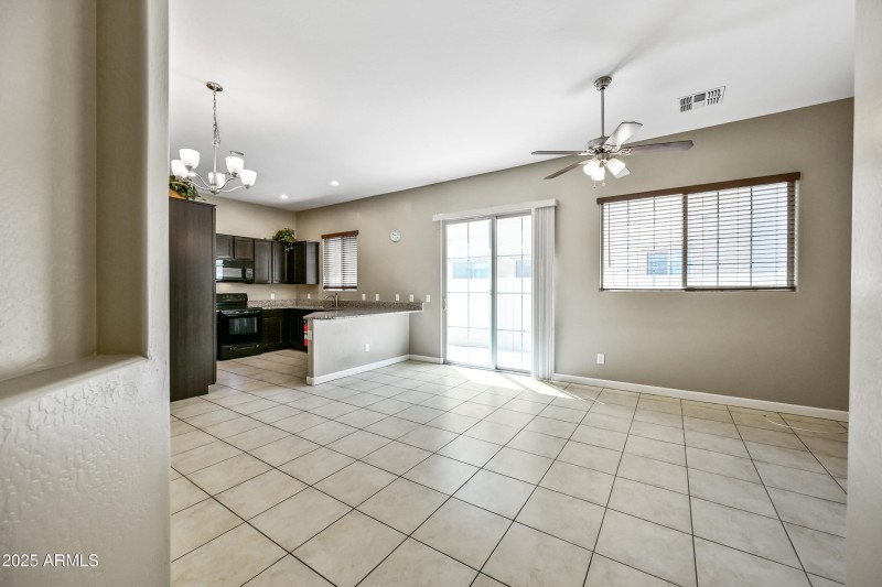 3-1367SCCD1092-ocupix