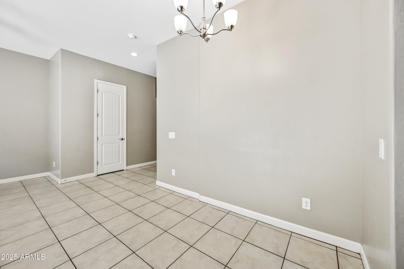 11-1367SCCD1092-ocupix