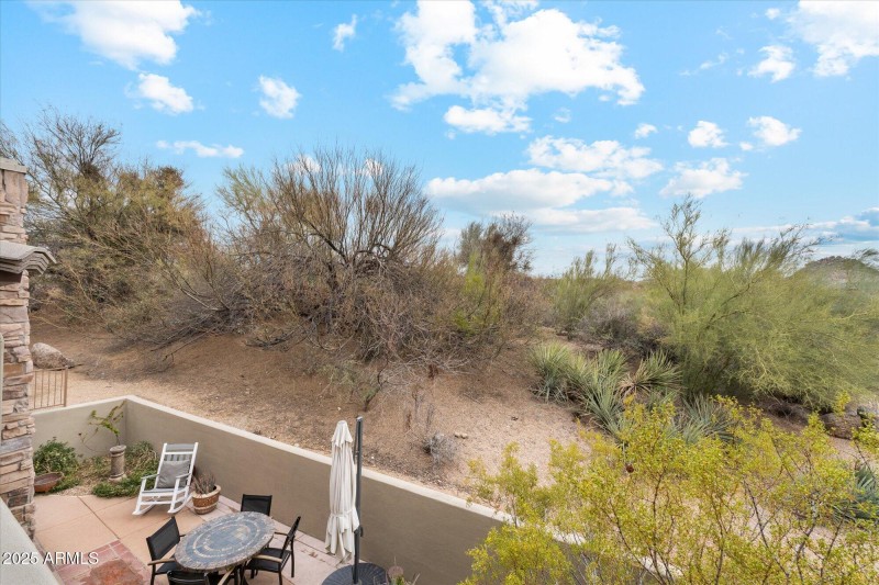 2nd Floor Deck Off Loft