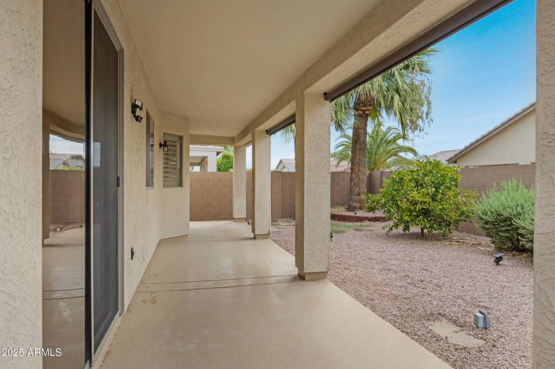 16875 W Manchester Dr-31