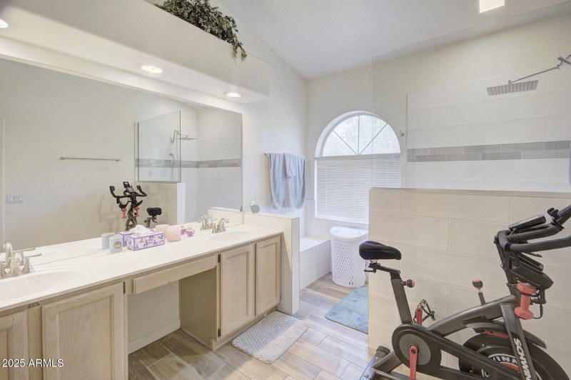 Master bath 1