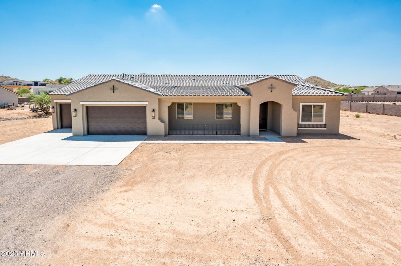 115 E Santa Cruz Dr - MLS-2