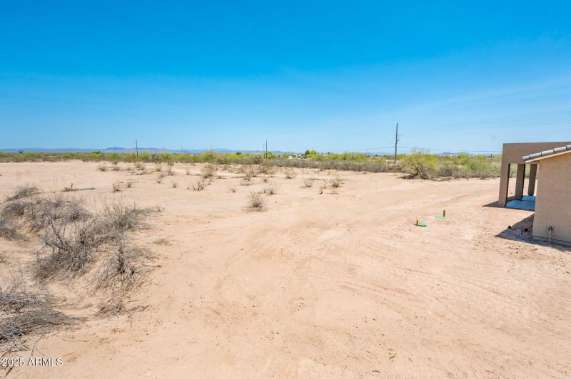 21916 W Duane Ln - MLS-40