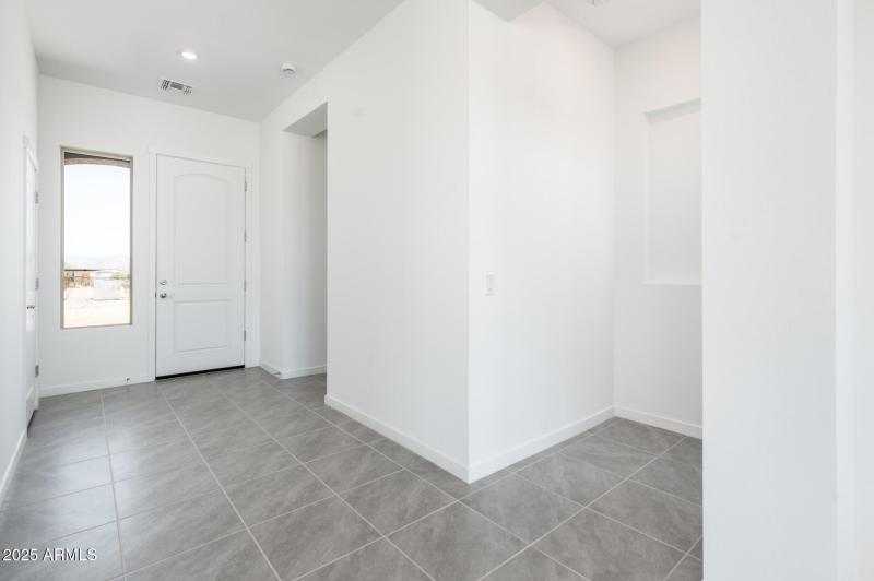 21916 W Duane Ln - MLS-8