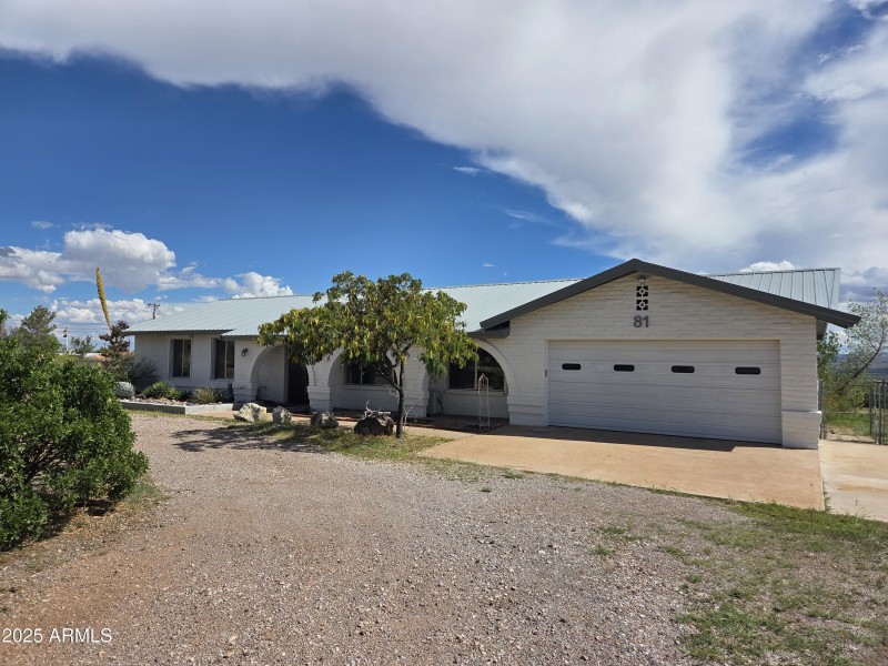 81 Maricopa Dr