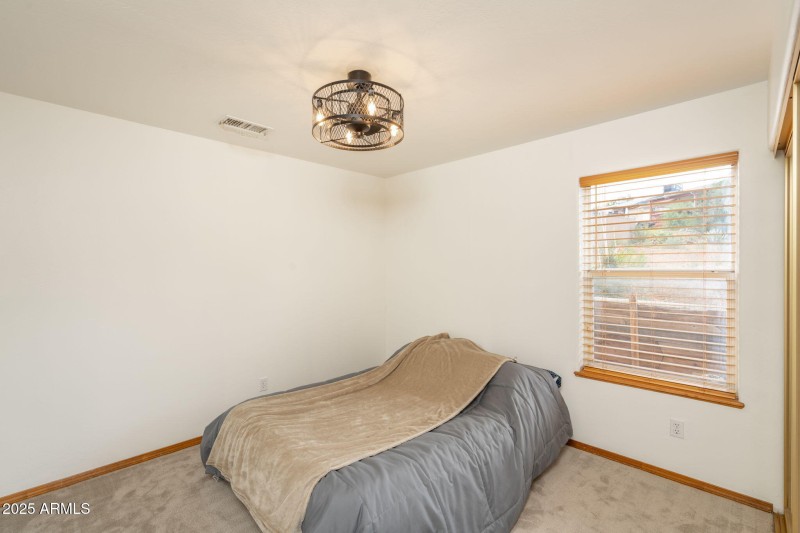 Guest bedroom 2